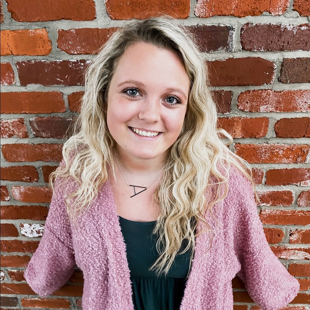 Meet your Posher, Abby